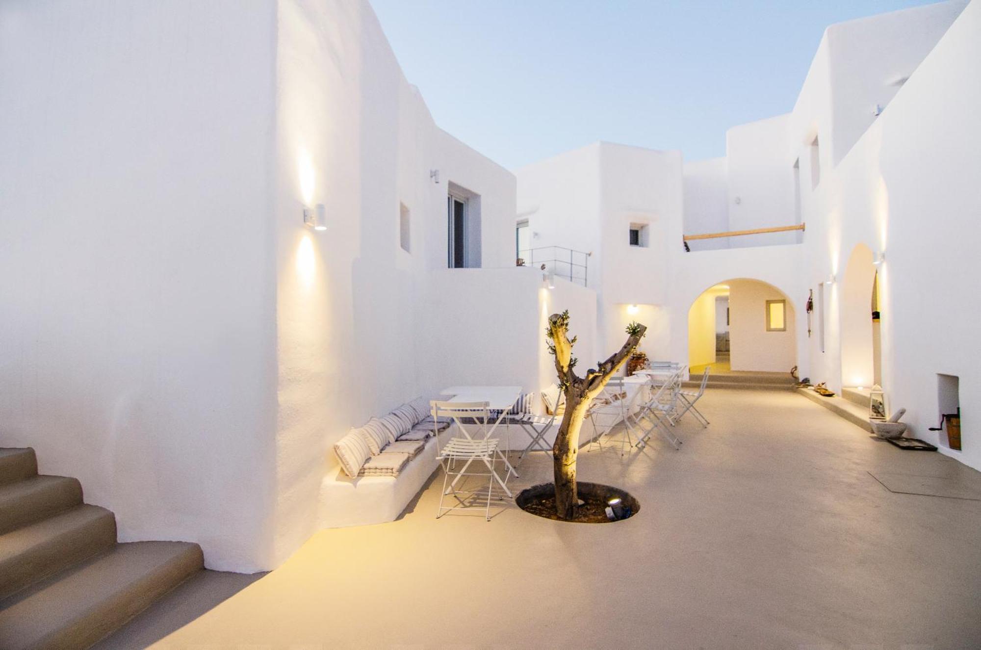 White Loft Hotell Ios Exteriör bild