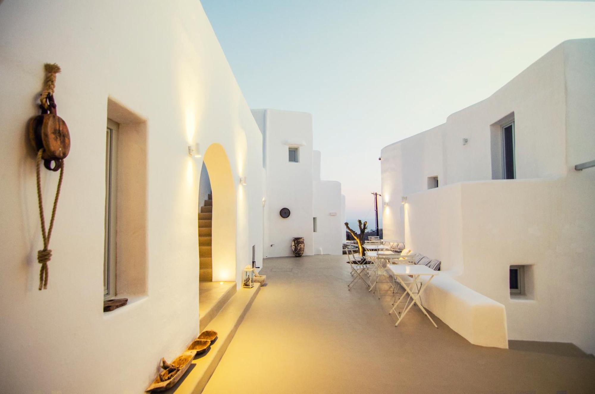 White Loft Hotell Ios Exteriör bild