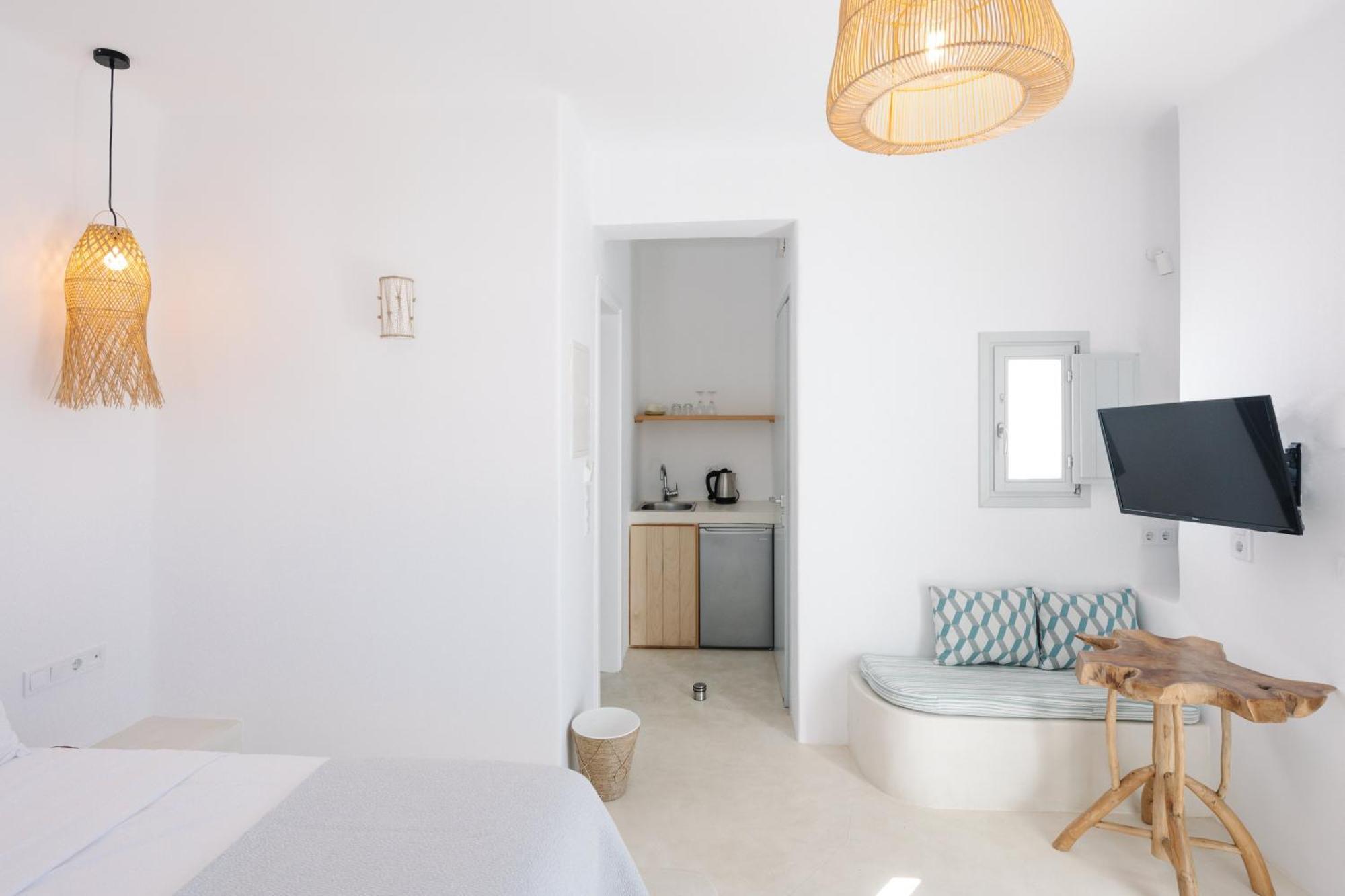 White Loft Hotell Ios Exteriör bild