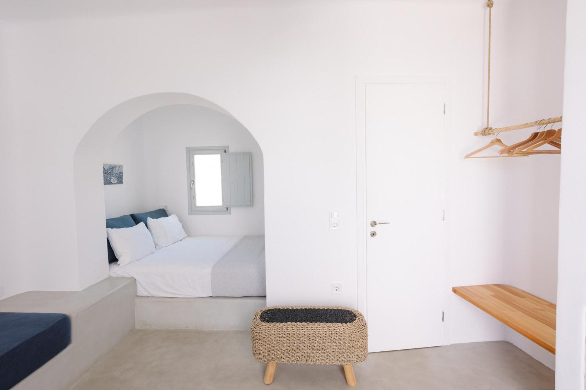 White Loft Hotell Ios Exteriör bild